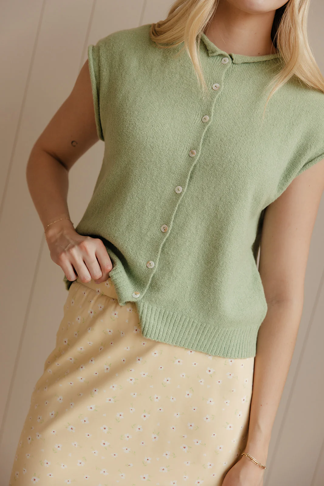 A Single Moment Short Sleeve Cardi - Image 5
