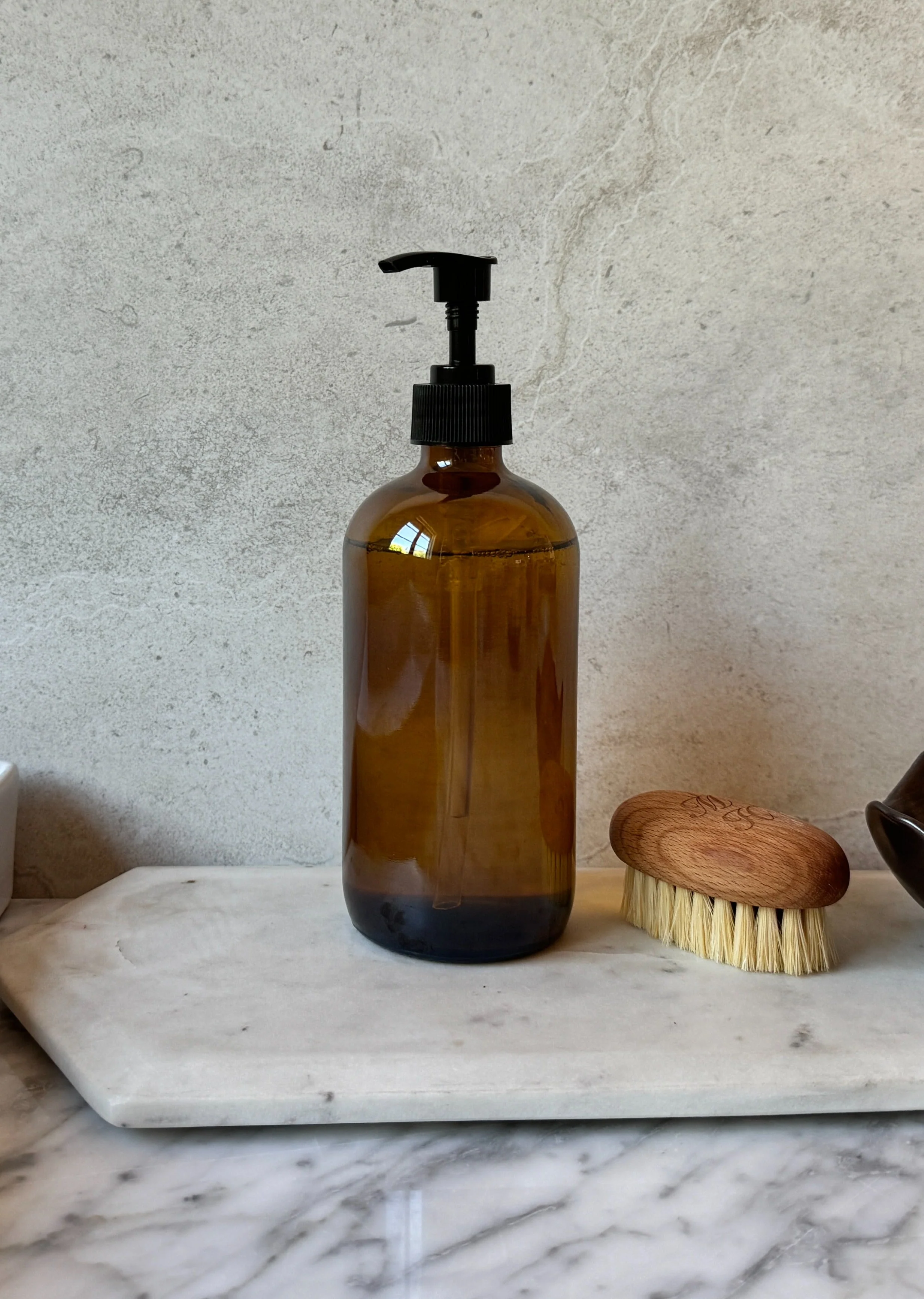 Amber Glass Bottle 17oz - Image 4