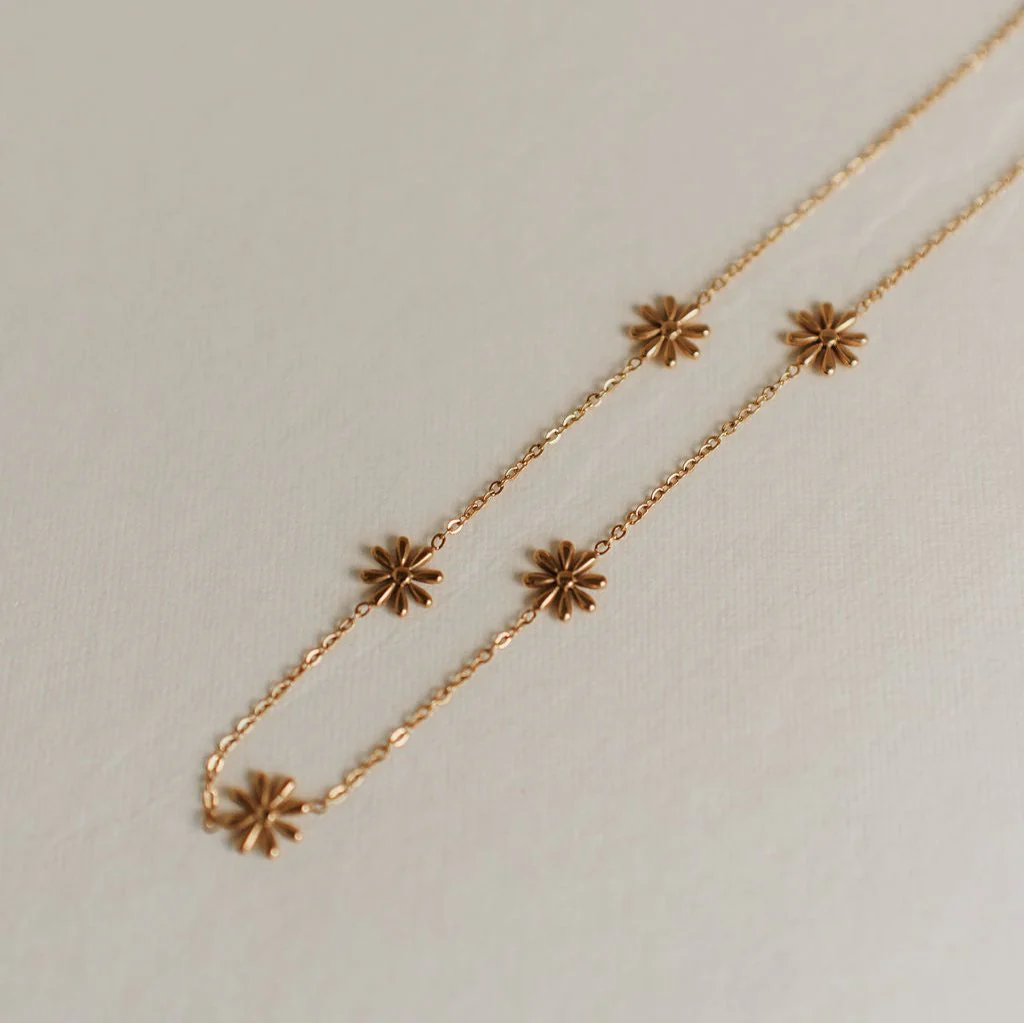 Anna Floral Necklace - Image 5