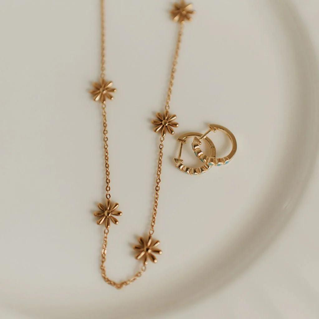 Anna Floral Necklace - Image 7