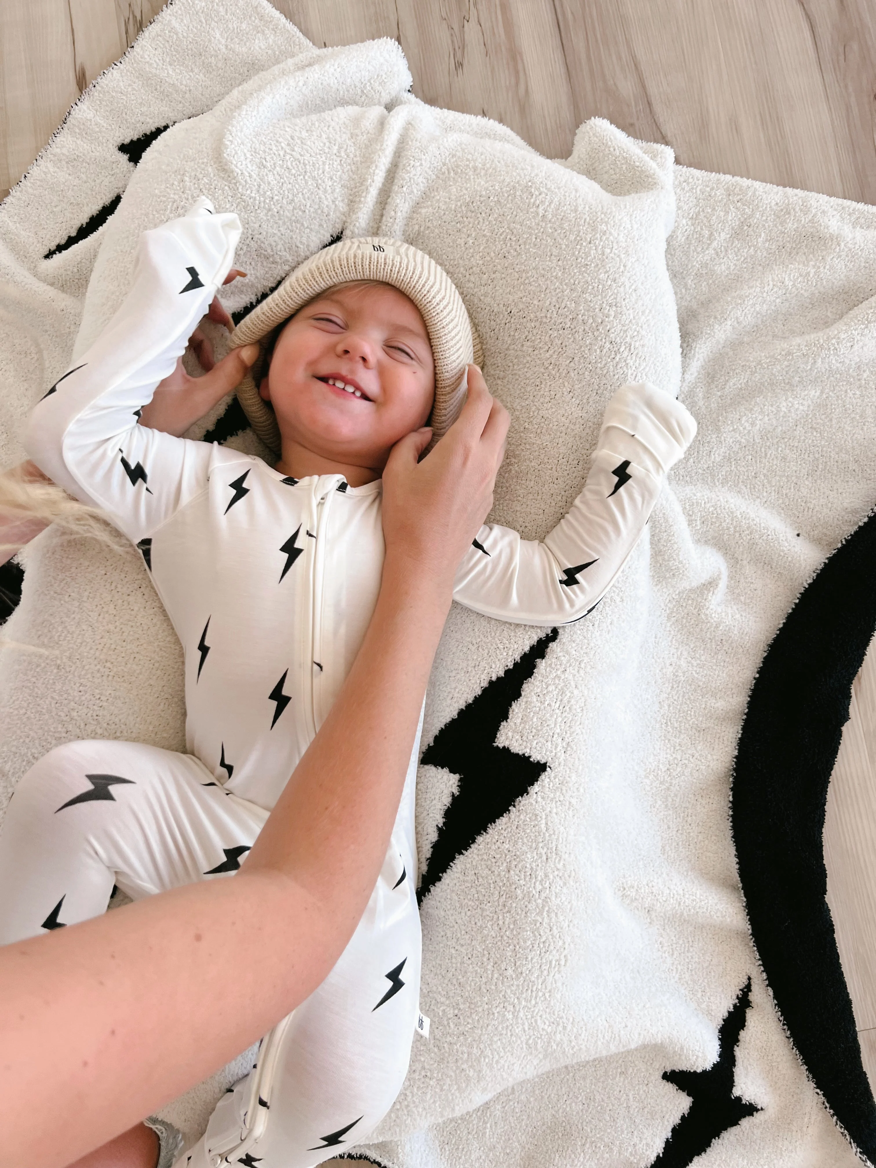Bamboo Zip Pajamas | White & Black Lightning Bolt - Image 8