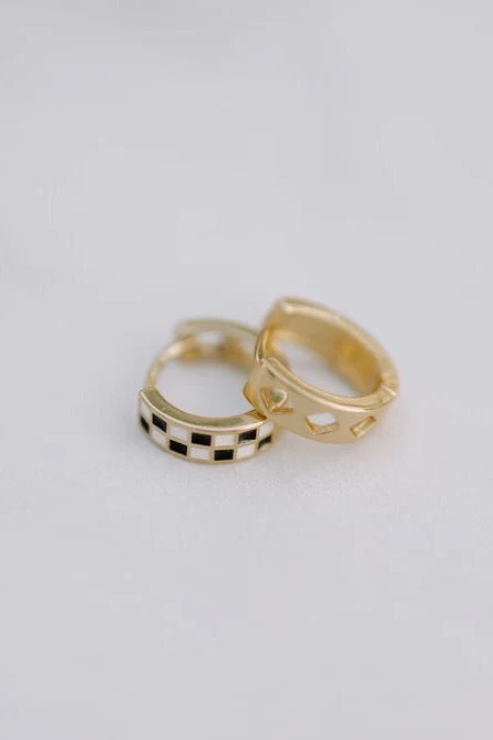 Black & White Checkered Hoops - Image 5
