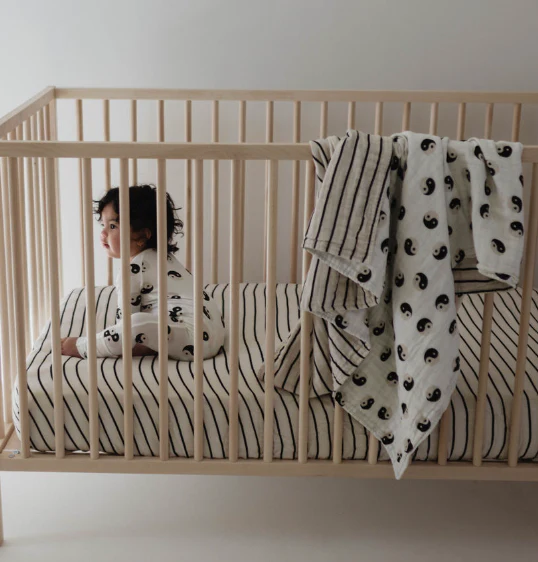 Black & White Yin Yang / Stripe | Reversible Muslin Quilt - Image 7