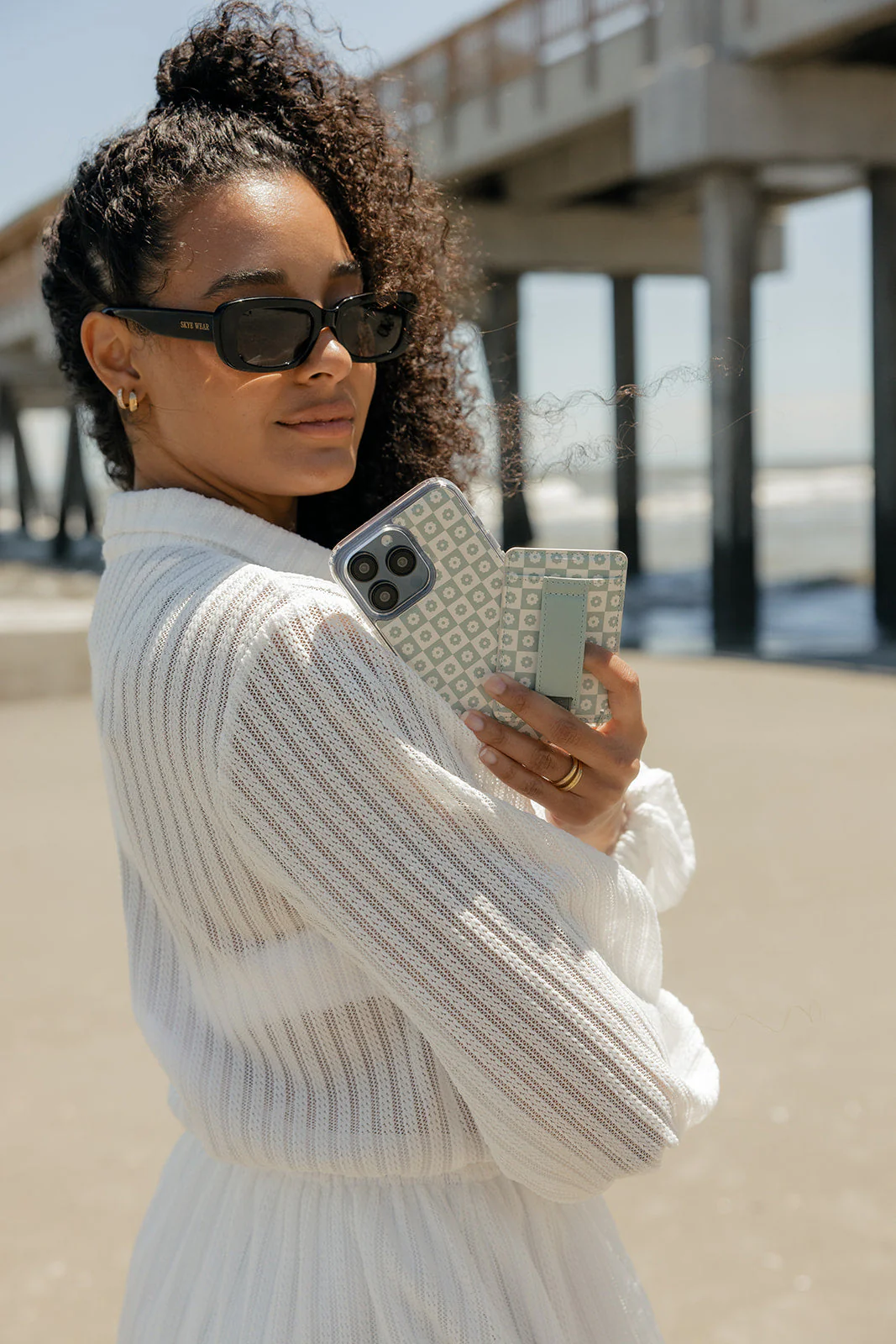 Blooming Check Magnetic Case - Image 5
