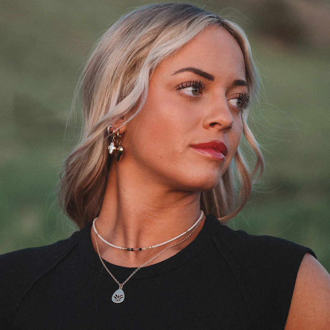 Breathe Necklace Set - New - Image 2