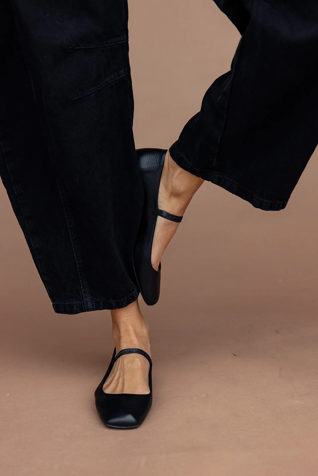 Brisela Ballet Flats - Image 27