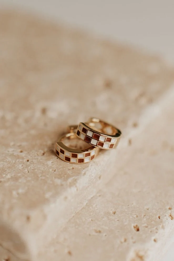 Brown & White Checkered Hoops - Image 3