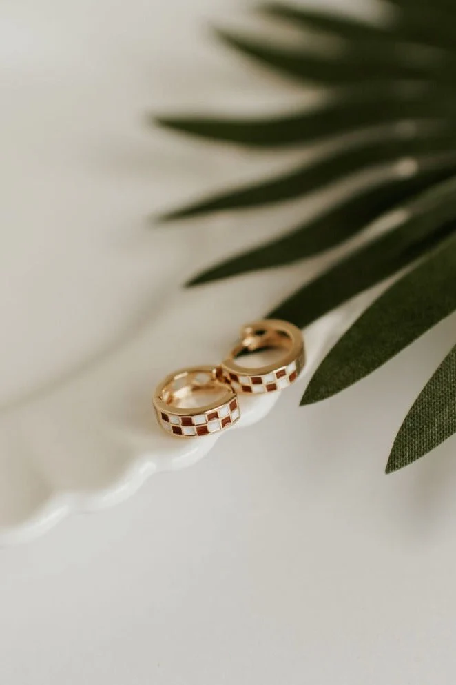 Brown & White Checkered Hoops - Image 4