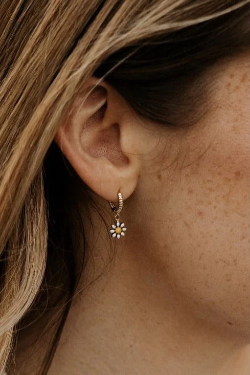 Carolina Daisy Hoops - Image 5