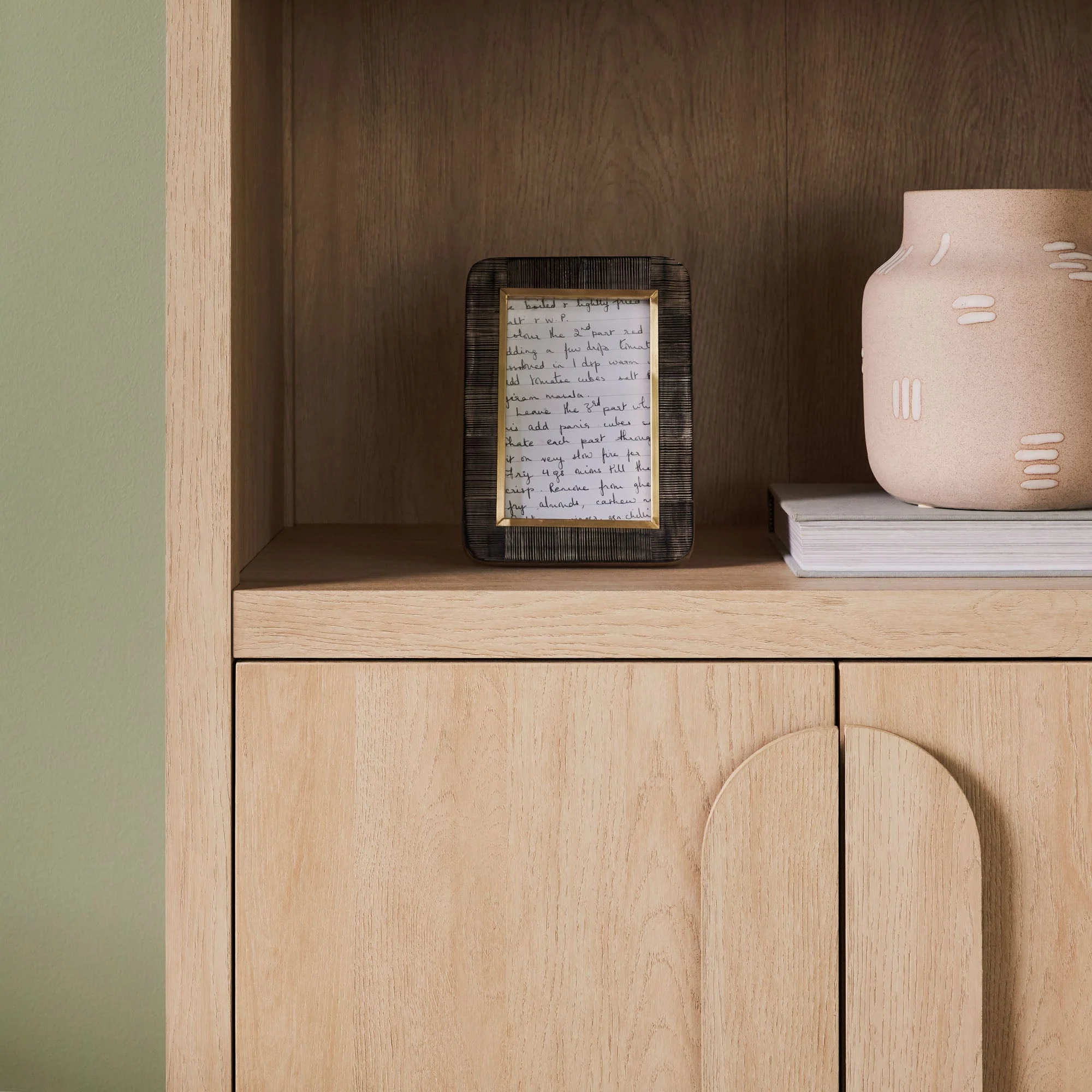 Chantelle Modern Arched Bookshelf with Cabinet - Image 3