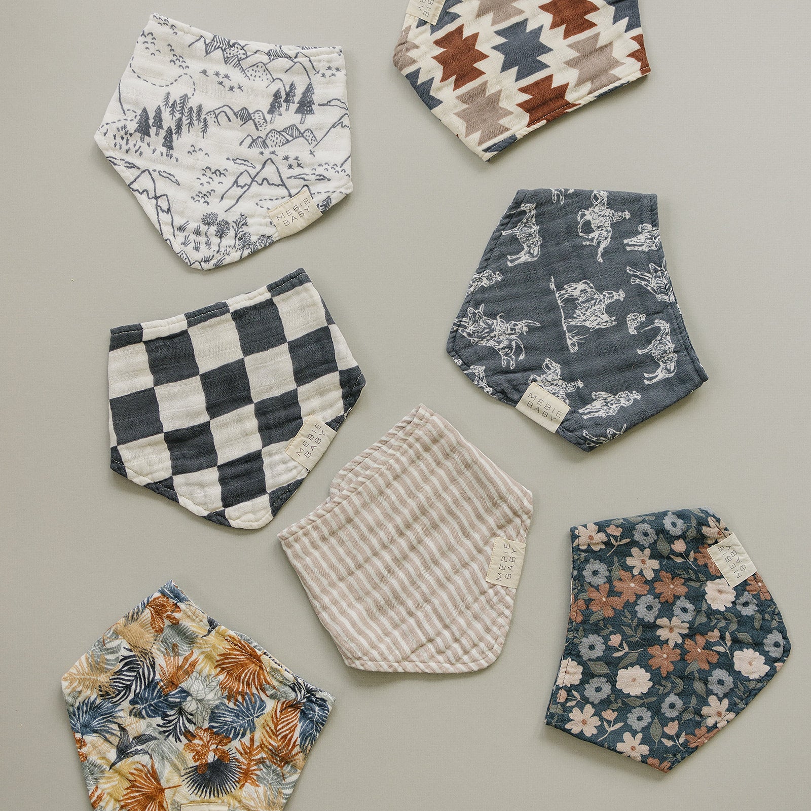 Charcoal Checkered Muslin Bib - Image 3