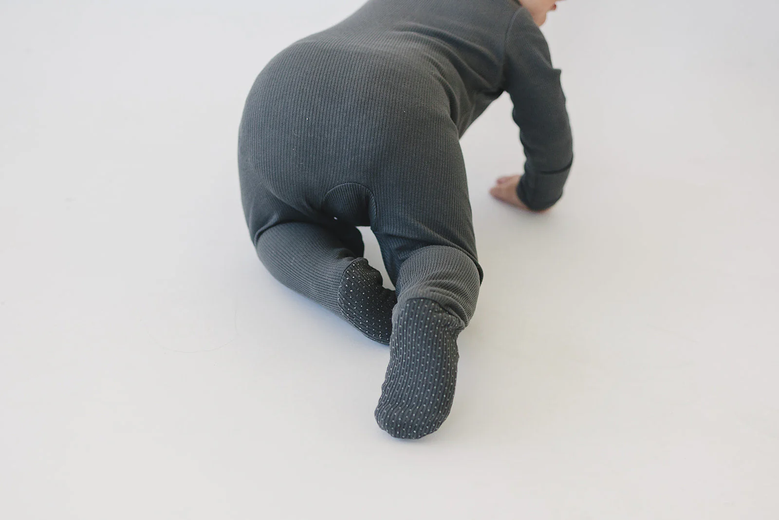 Charcoal Organic Cotton Ribbed Zipper - Image 8