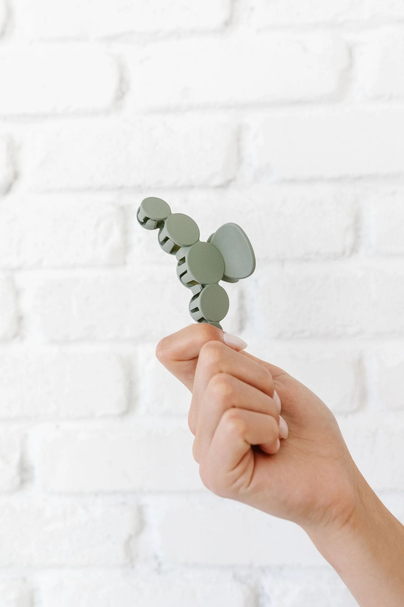 Circles Claw Clip - Image 20