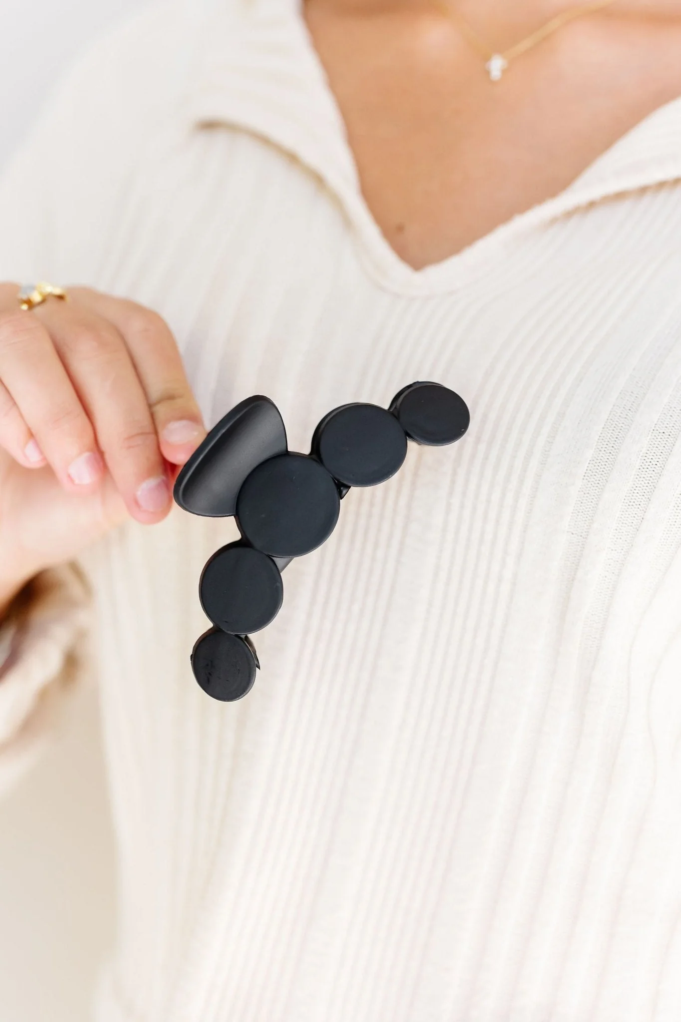 Circles Claw Clip - Image 5
