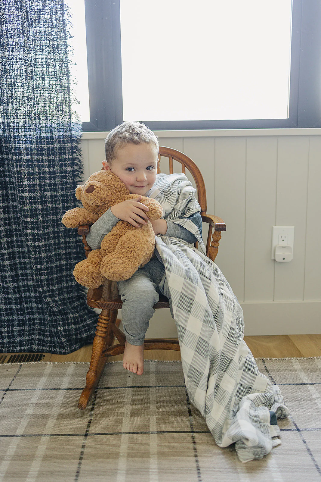 Coastal Plaid + Navy Muslin Quilt - Image 3