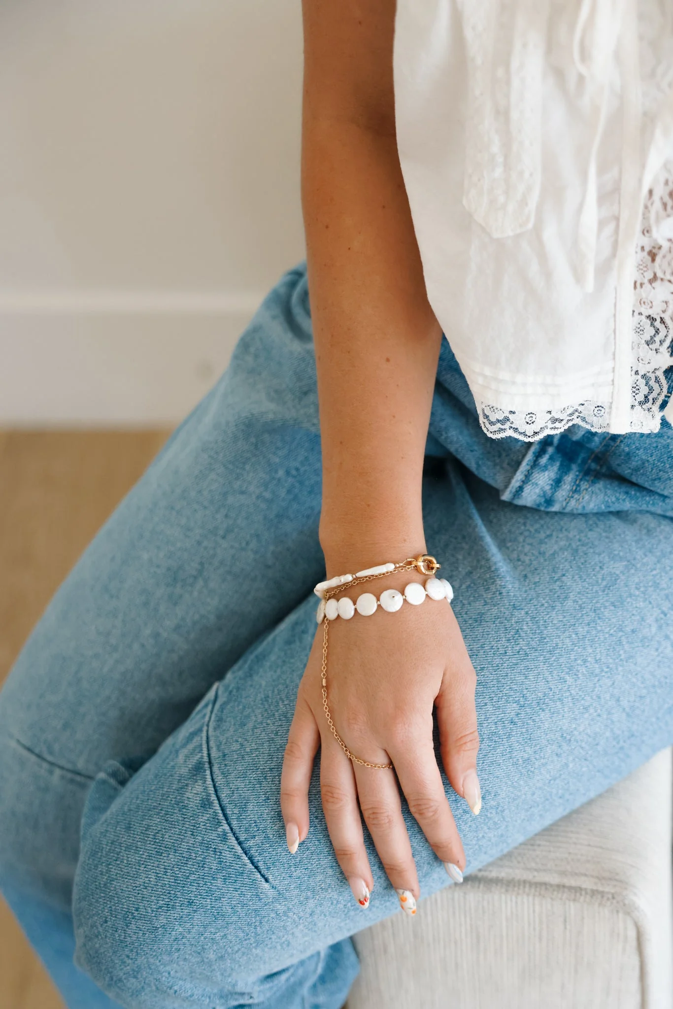 Coin Pearl Bracelet - Image 2