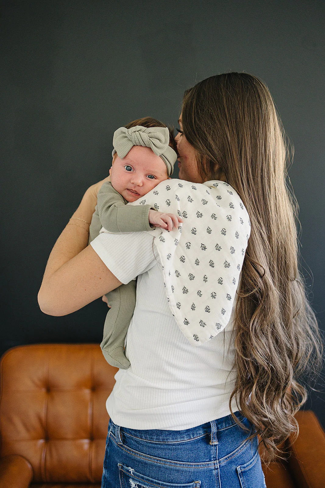 Cream Berry Muslin Burp Cloth - Image 2