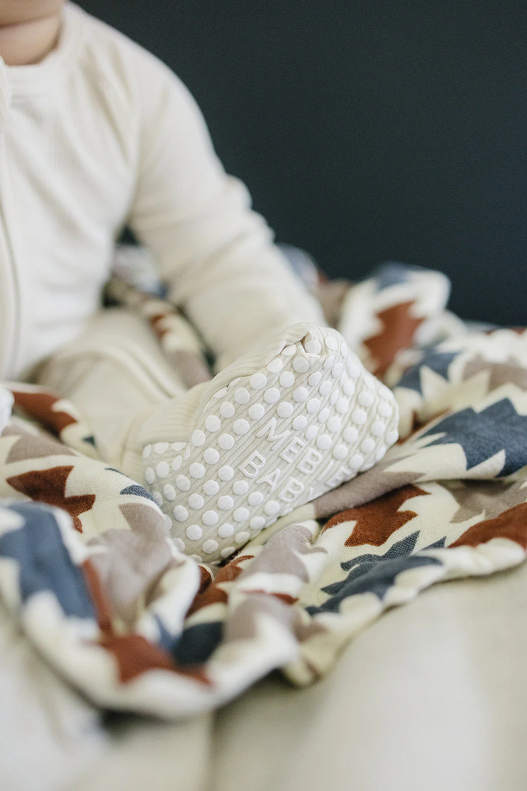 Cream Ribbed Bamboo Zipper - Image 9