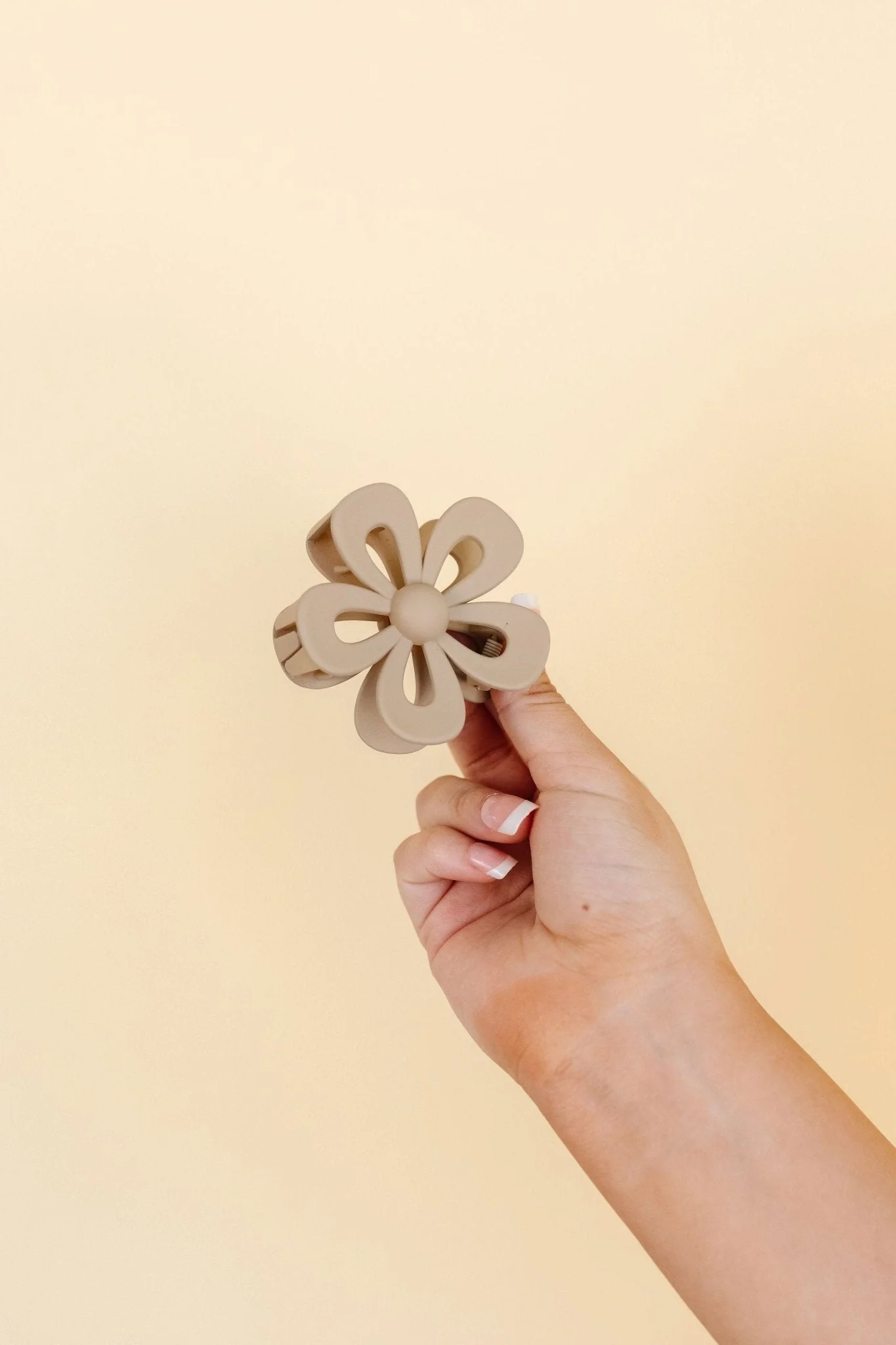 Cutout Flower Claw Clip - Image 11