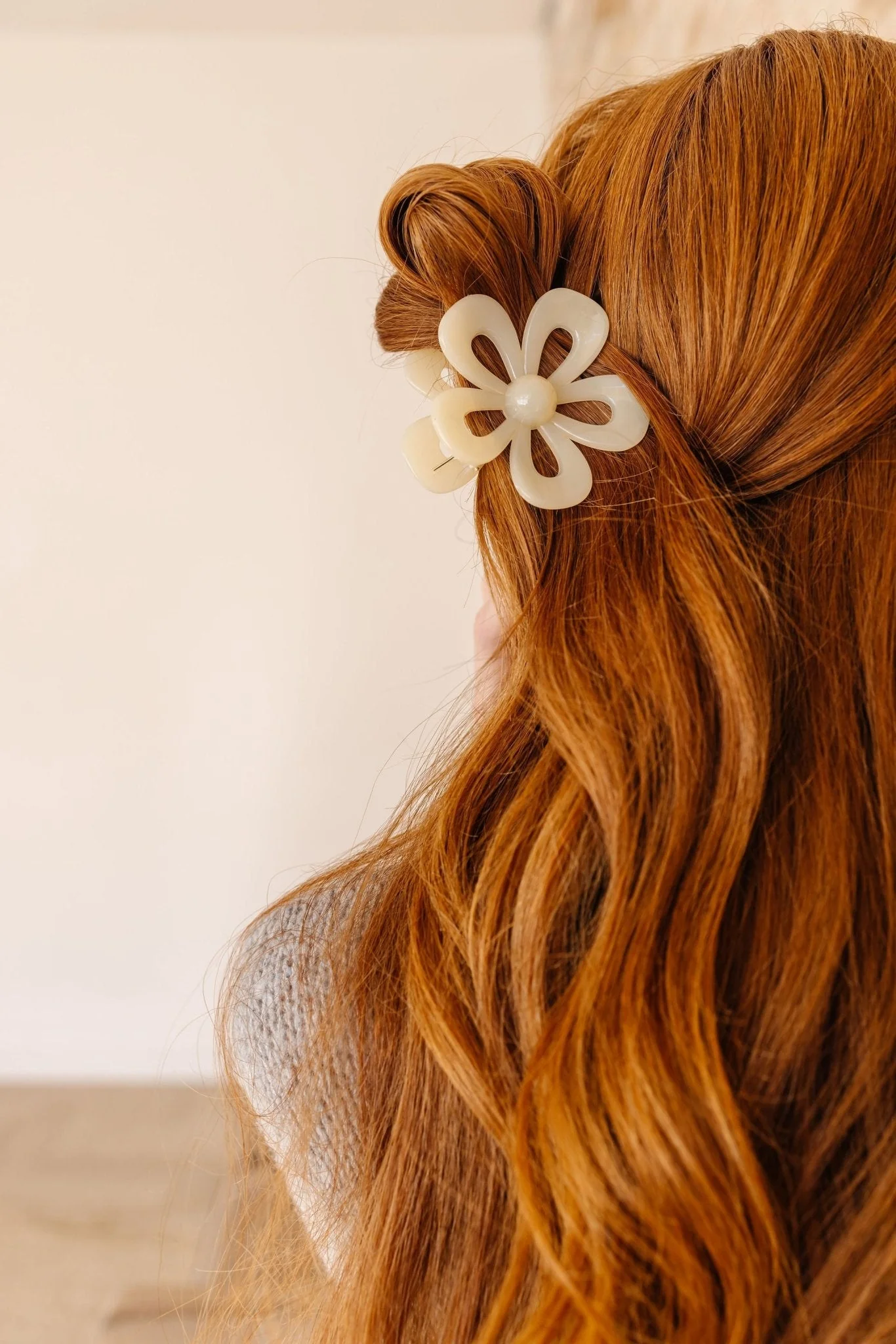 Cutout Flower Claw Clip - Image 3