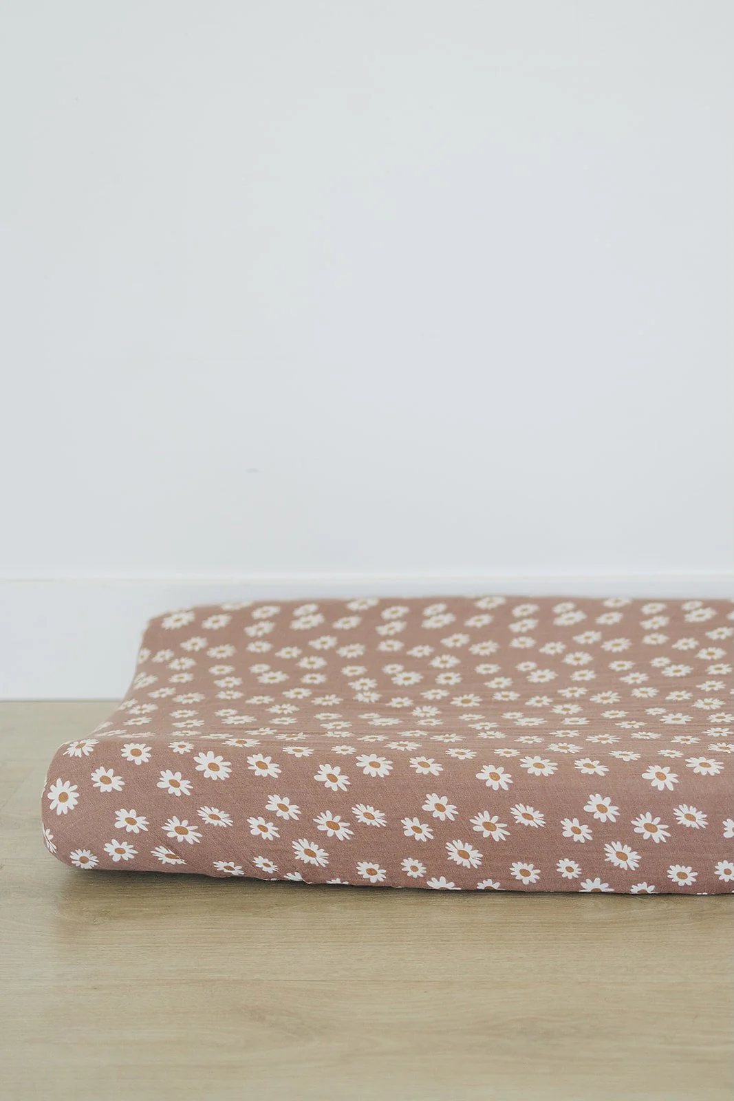Daisy Dream Muslin Changing Pad Cover - Image 2