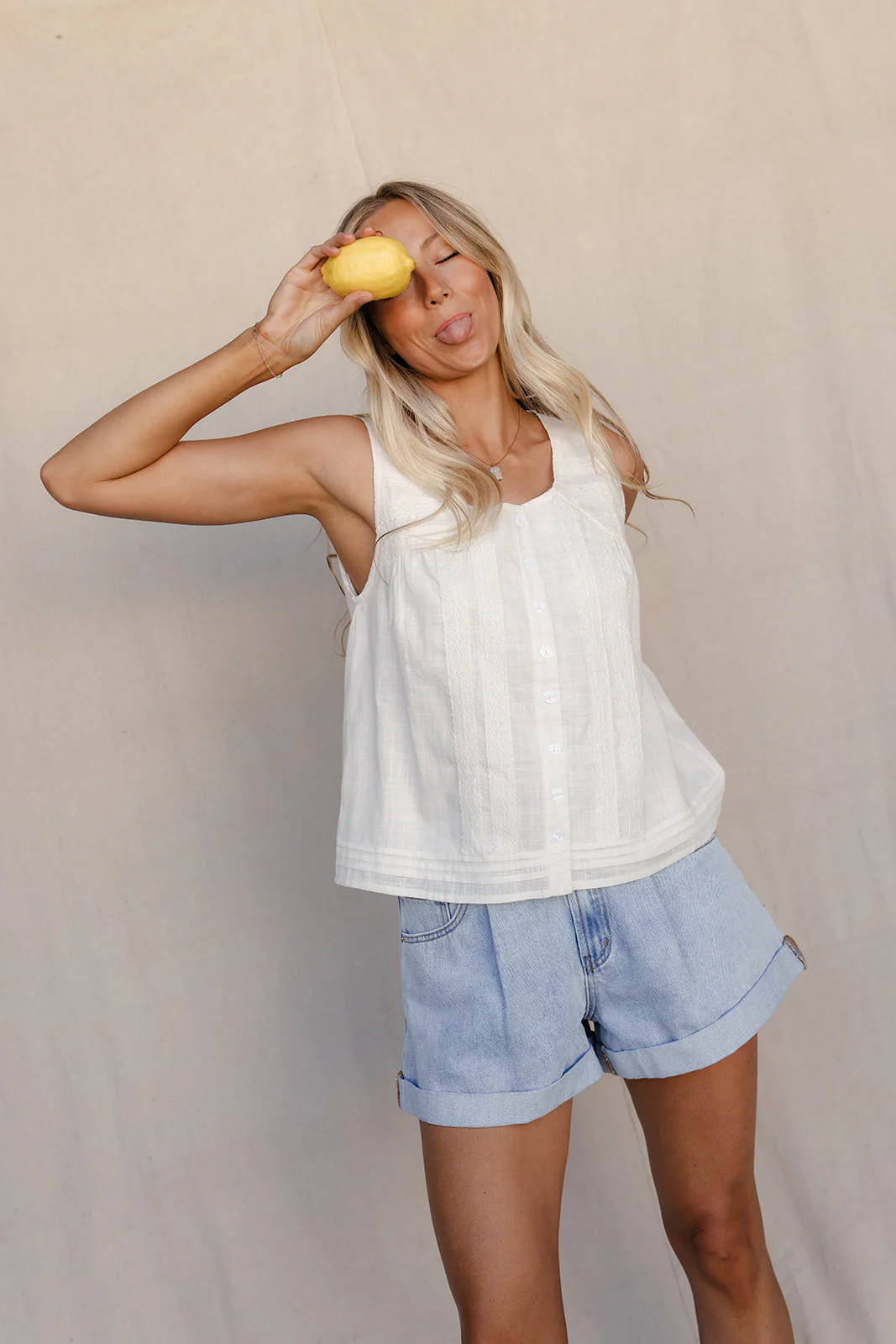 Days on the Beach Rolled Shorts - Image 4