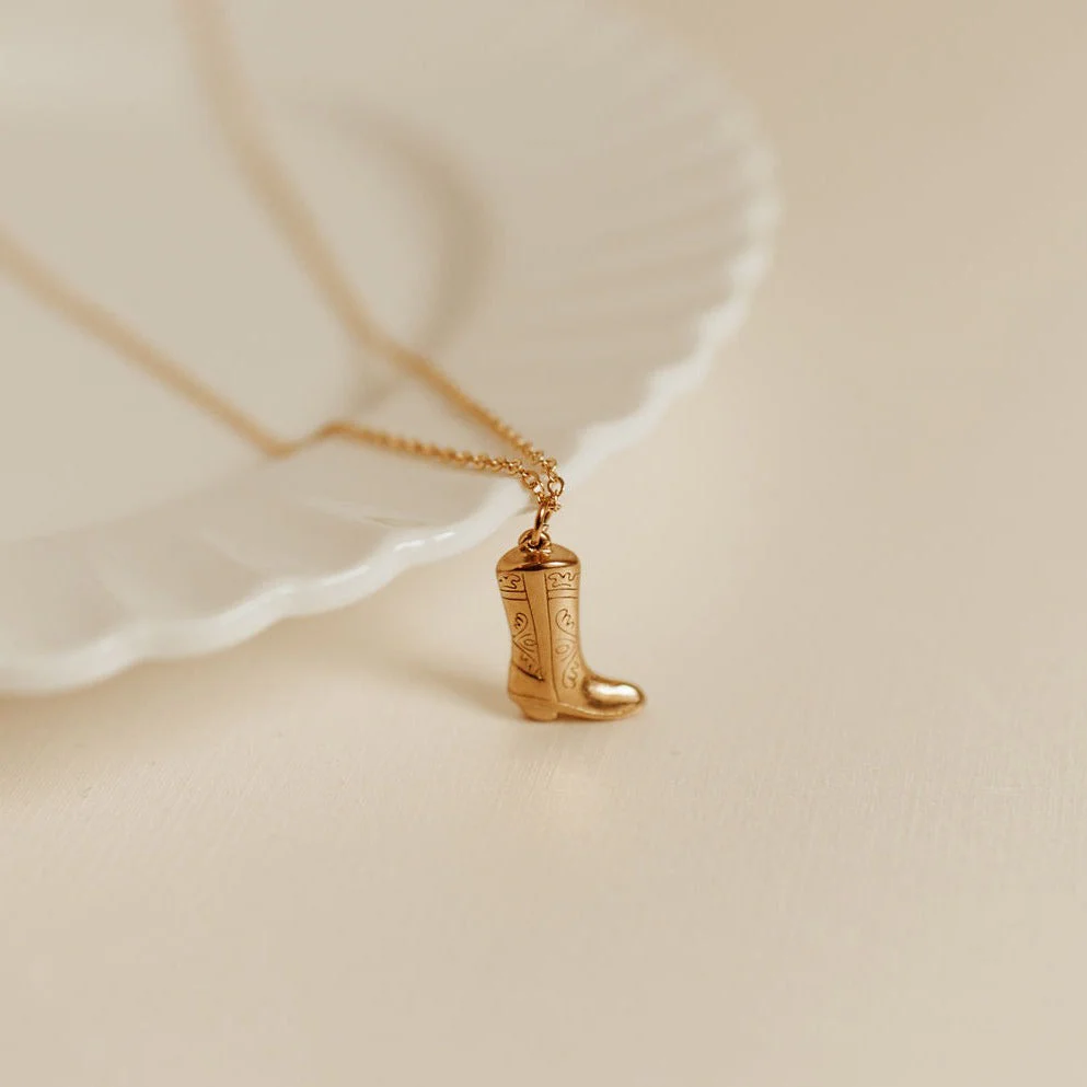 Dolly Boot Necklace - Image 2