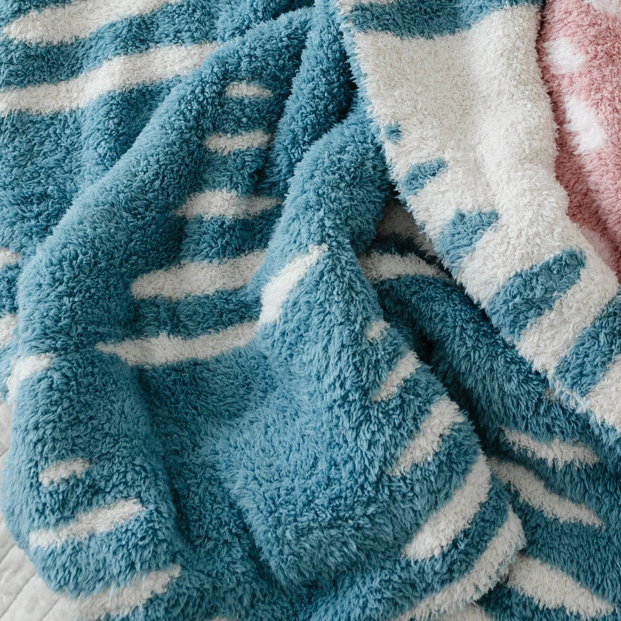 DOUBLE-LAYER BAMBONI® RECEIVING BLANKETS - Image 27