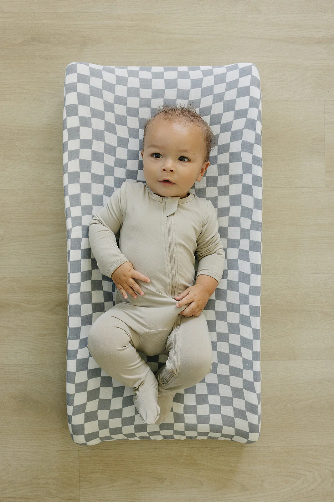 Dusty Blue Wavy Checkered Muslin Changing Pad Cover - Image 2
