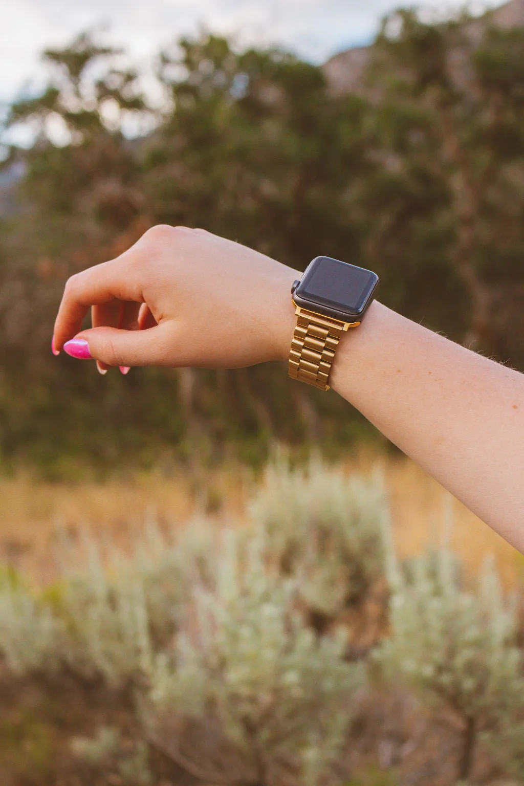 Essential Gold Apple Watch Band - Image 2