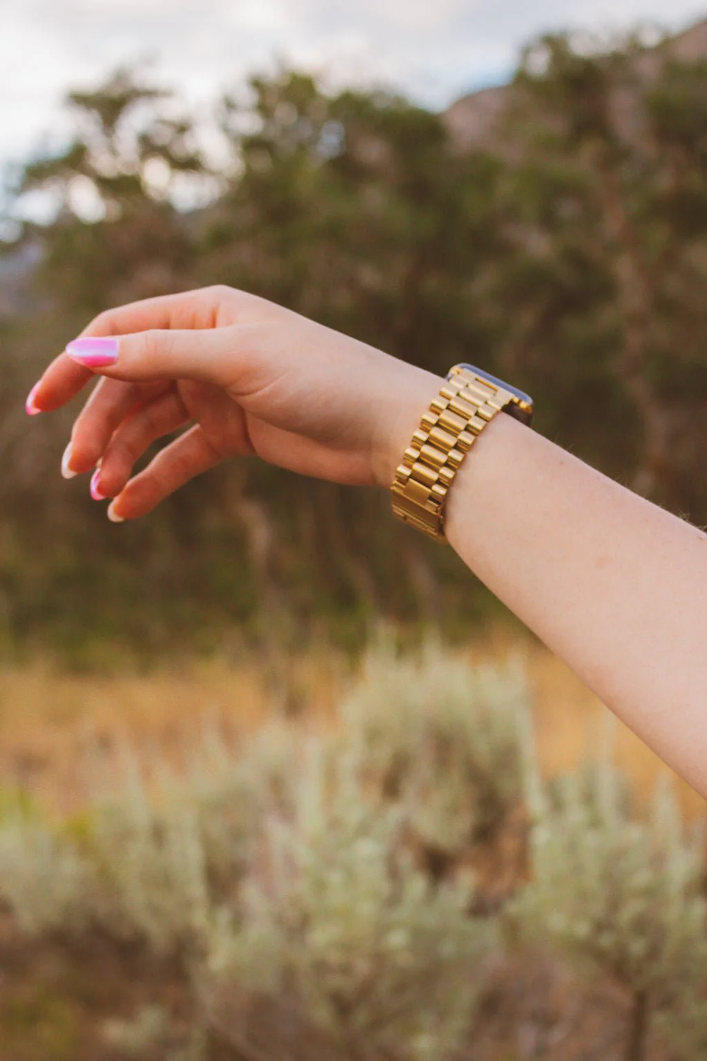 Essential Gold Apple Watch Band - Image 3