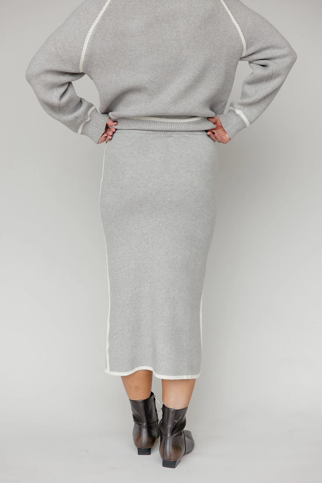 Everline Knit Skirt - Image 3