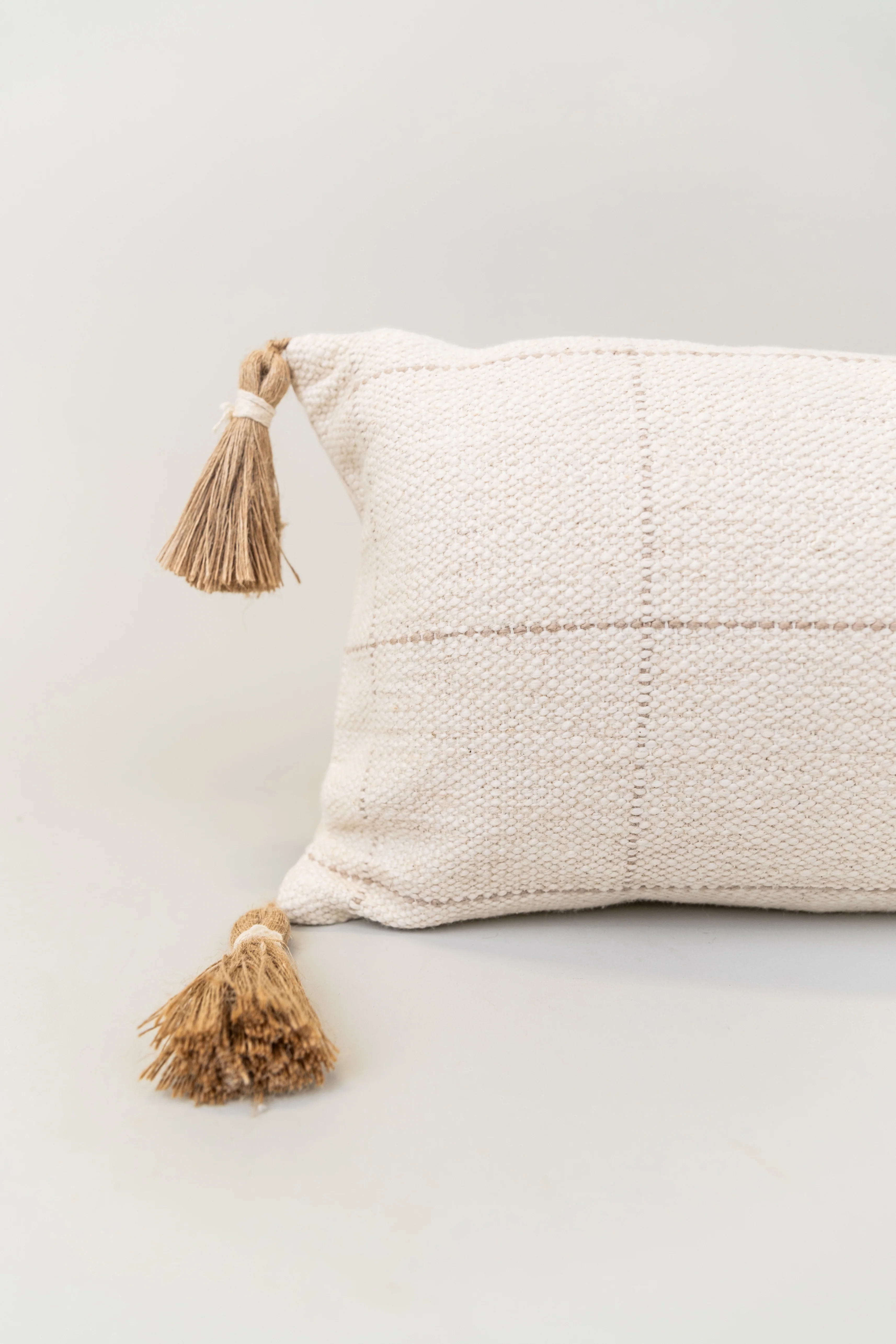 Finch Tassel Lumbar Pillow - Image 4