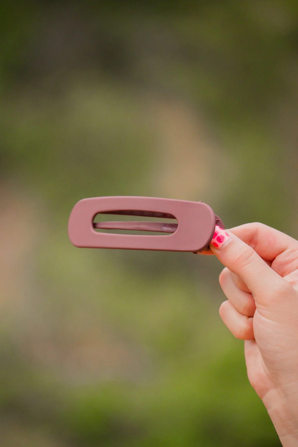 Flat Matte Claw Clip - Image 25