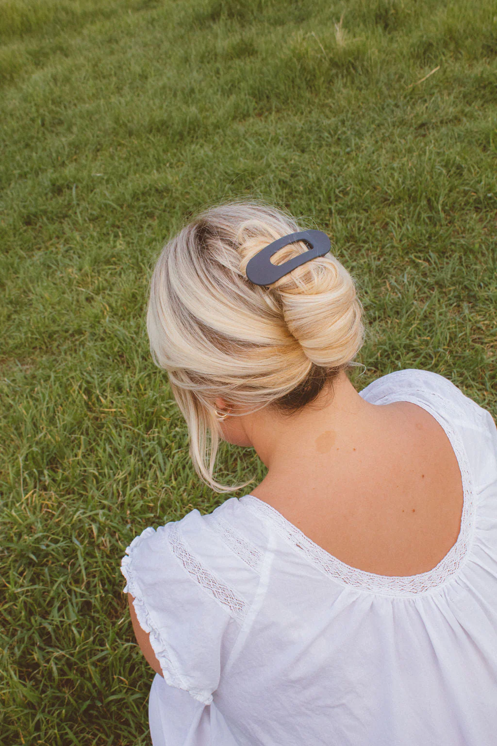 Flat Matte Claw Clip - Image 34