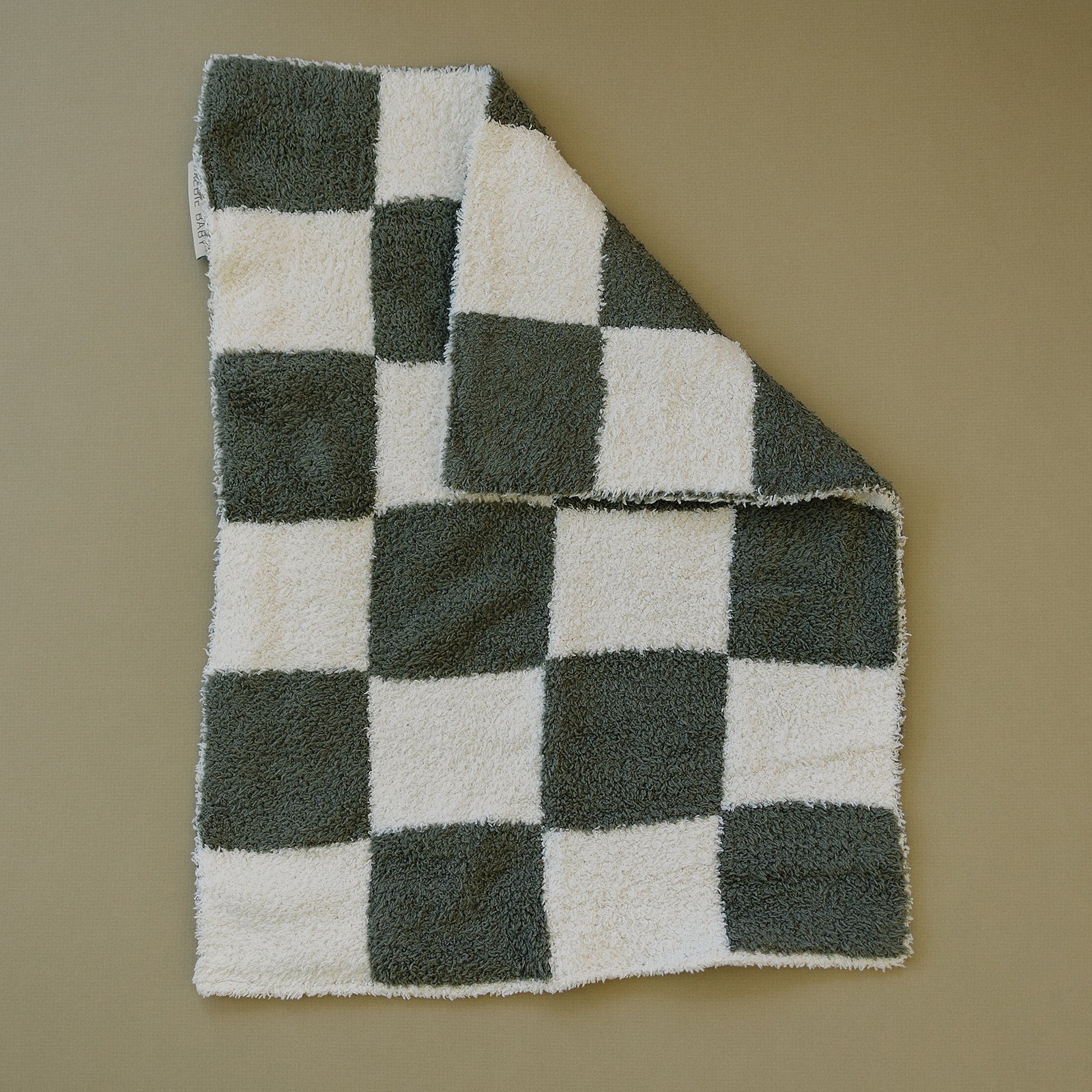 Green Checkered Plush Blanket - Image 12