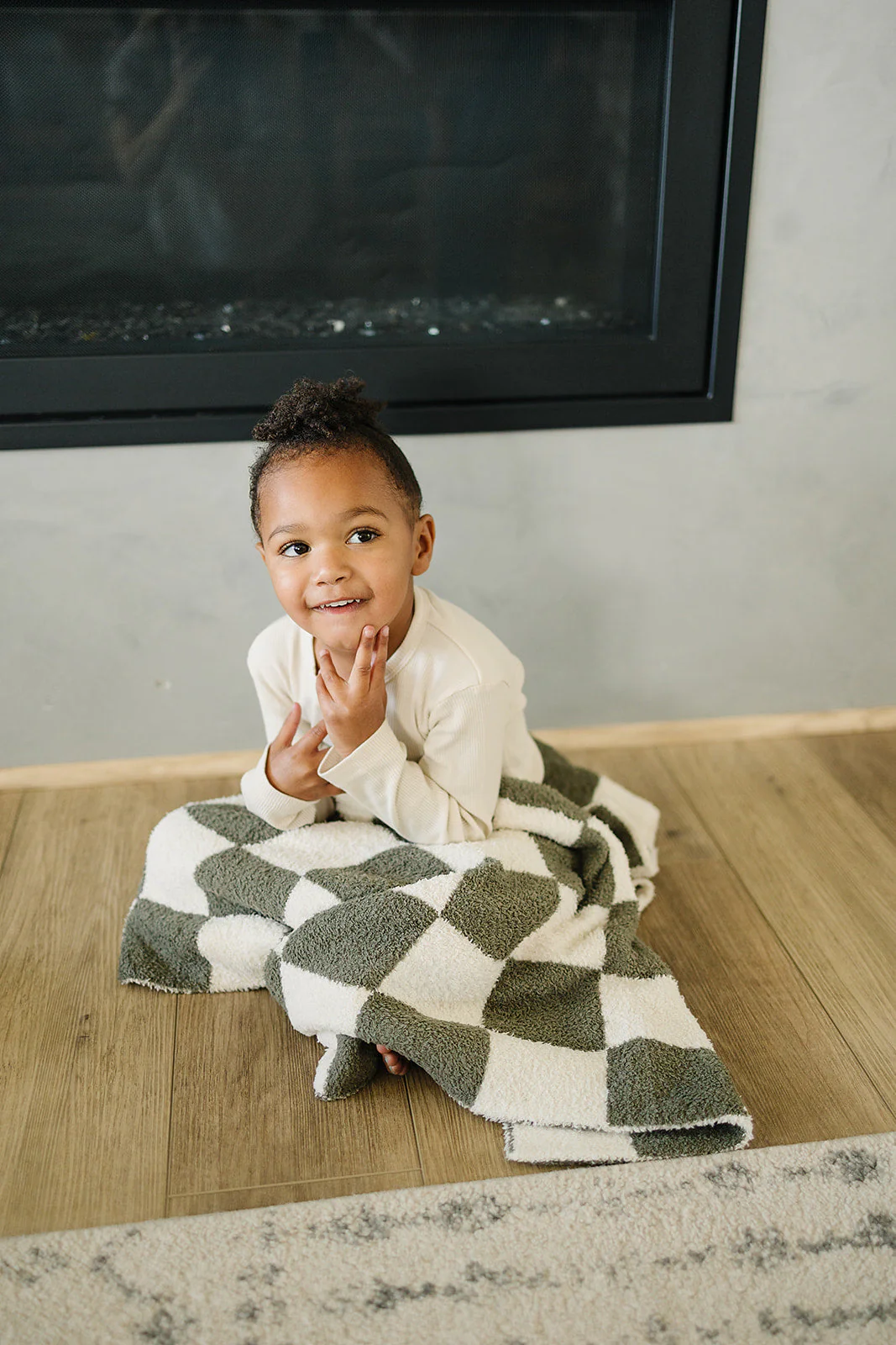 Green Checkered Plush Blanket - Image 2