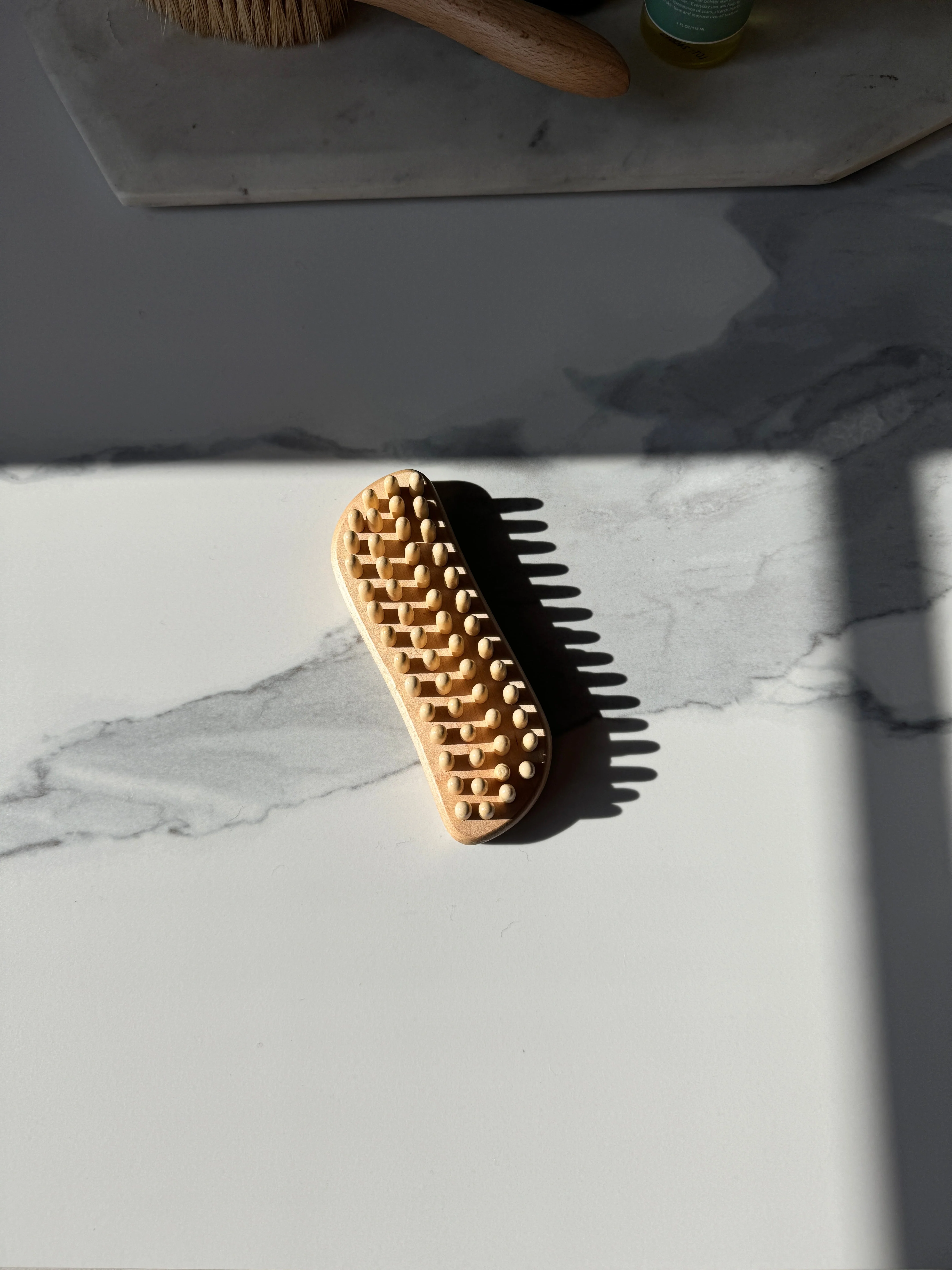 Heales Apothecary Fascia Brush - Image 2