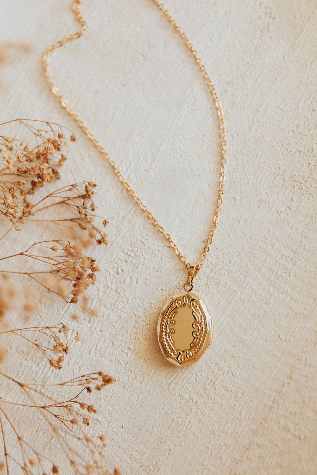 Isabelle Locket Necklace - Image 3