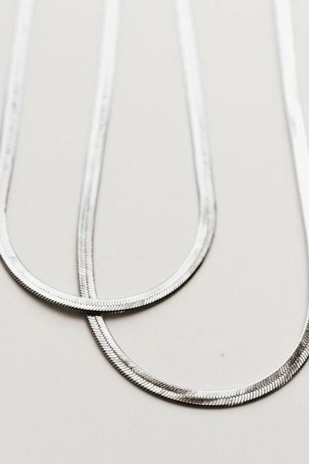 Jade Herringbone Necklace - Image 3