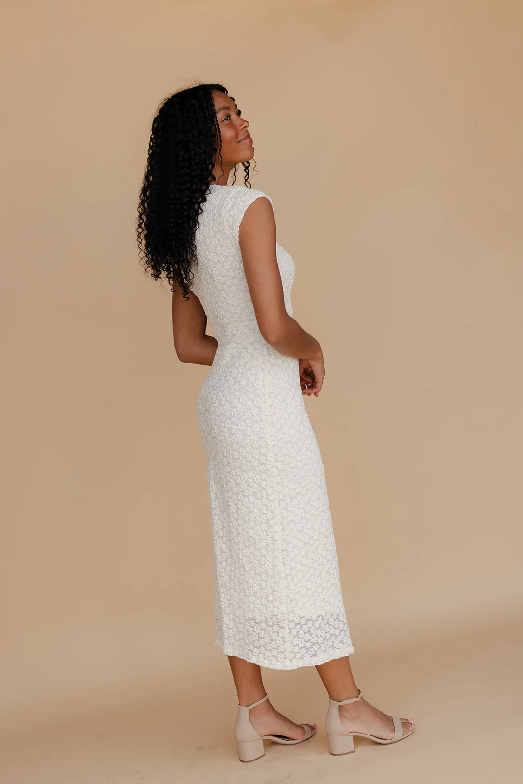 Juliet Lace Midi Dress - Image 8