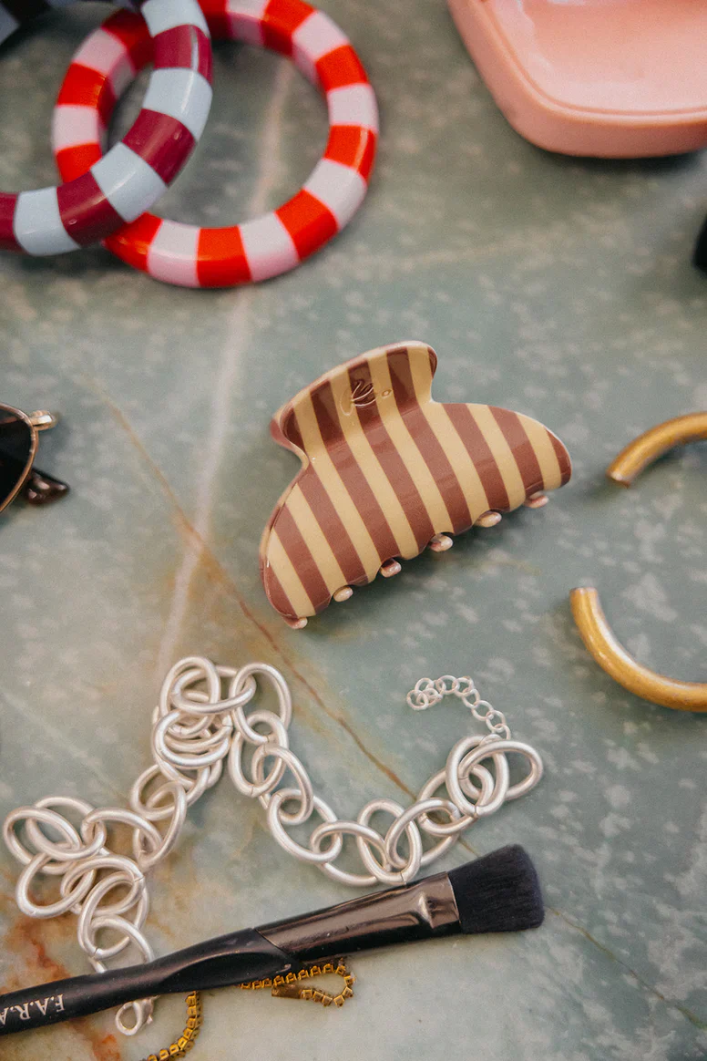 KAXI Girlhood Midi Claw - Image 7