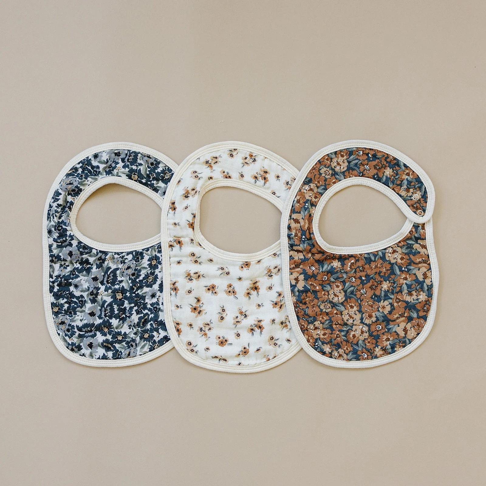 Liberty Floral Classic Muslin Bib - Image 5