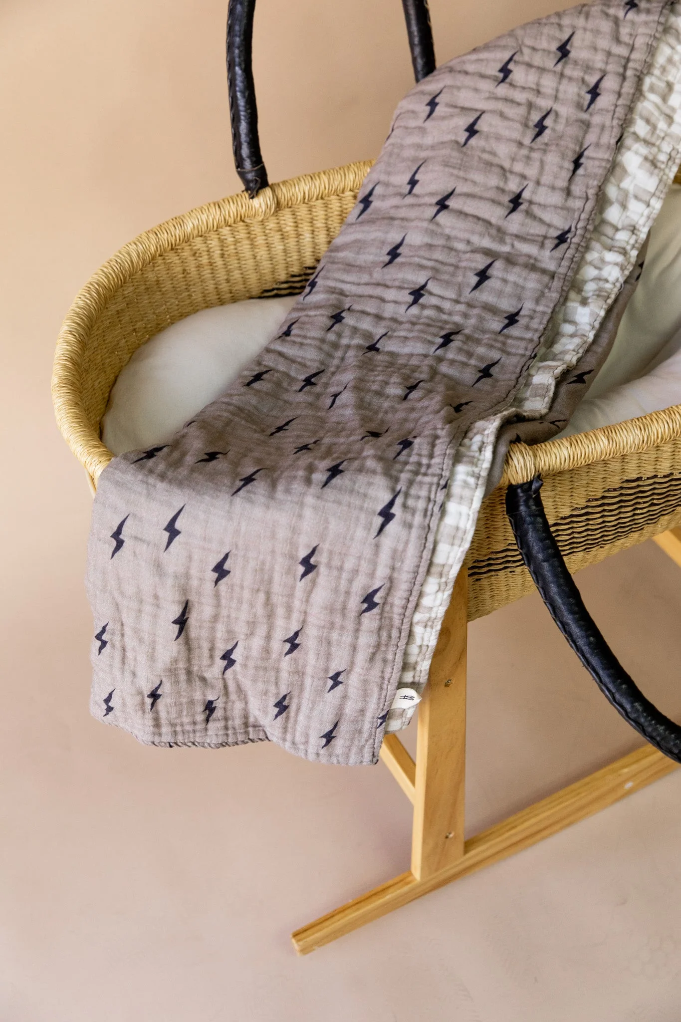 Lightning Bolt & Wavy Checker | Quilt - Image 4