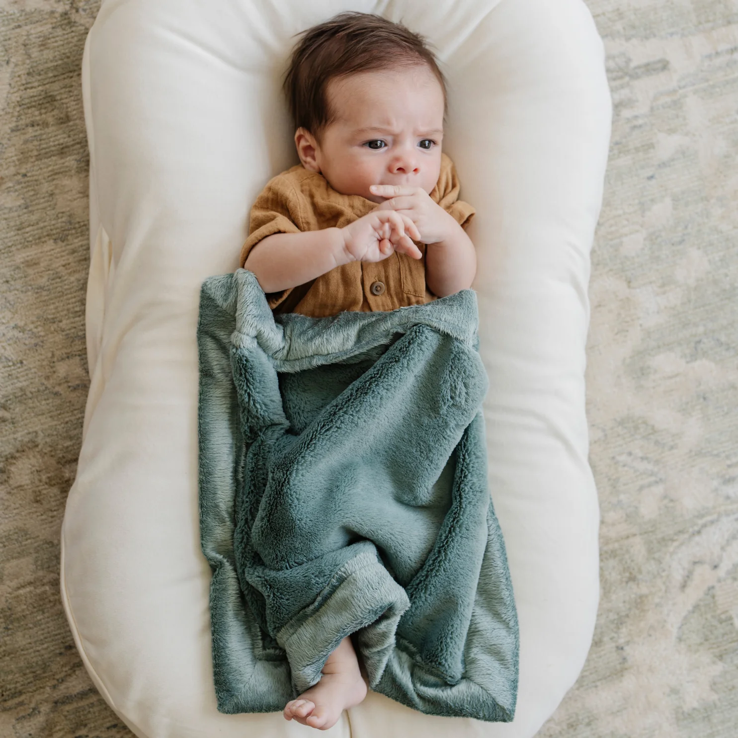 LUSH MINI BLANKETS - Image 18