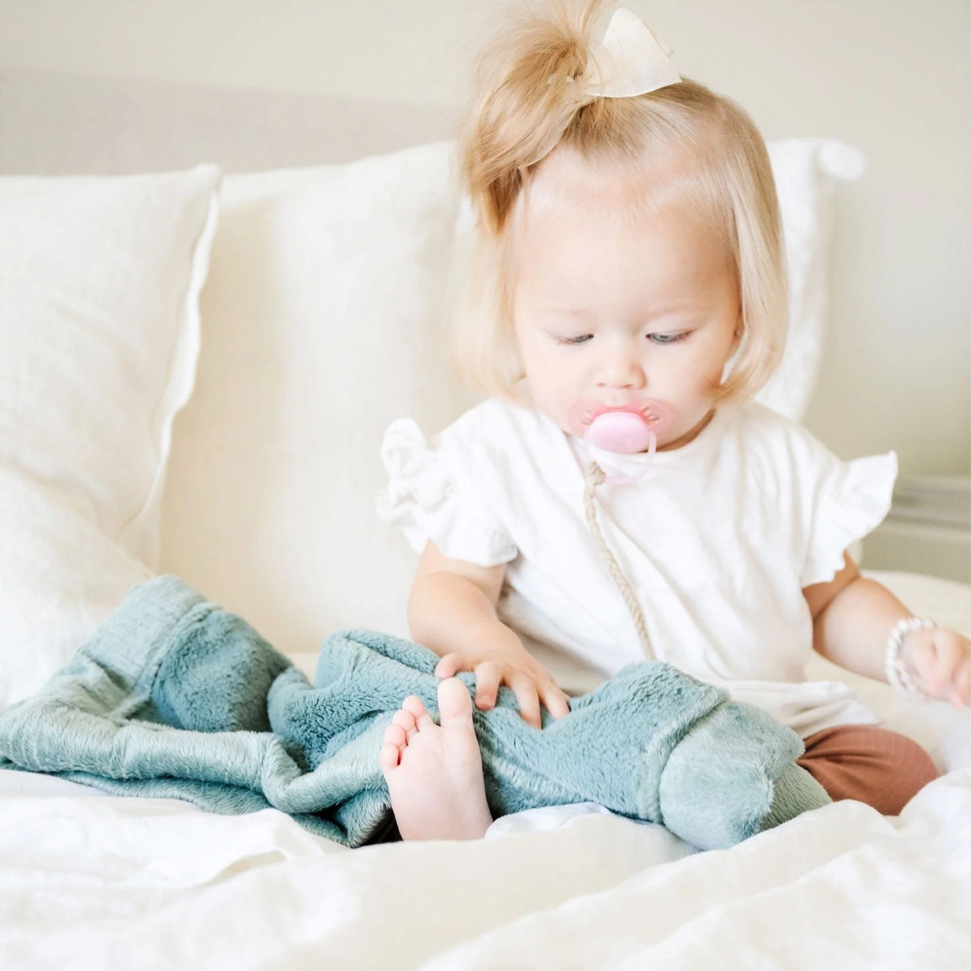 LUSH MINI BLANKETS - Image 44