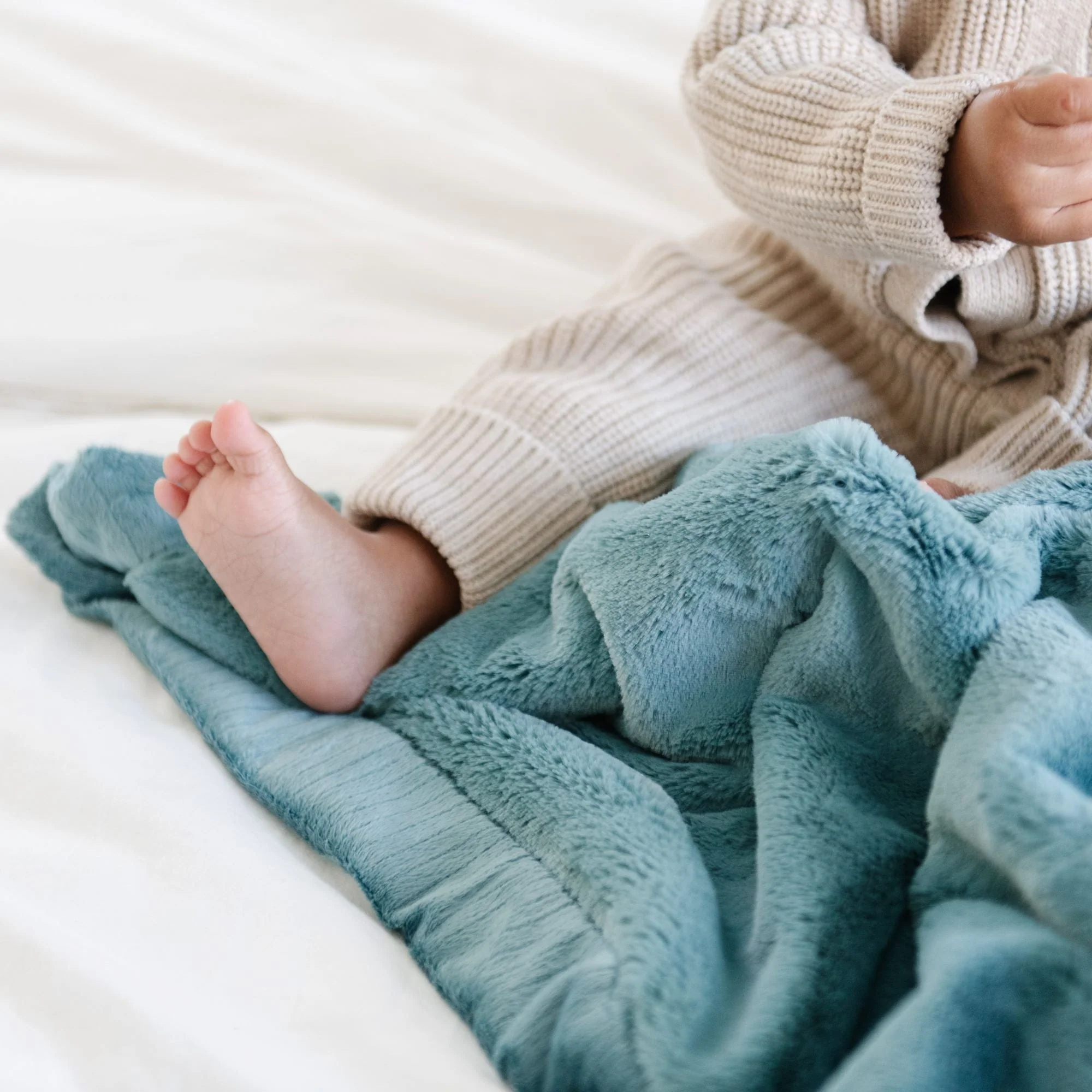LUSH MINI BLANKETS - Image 69