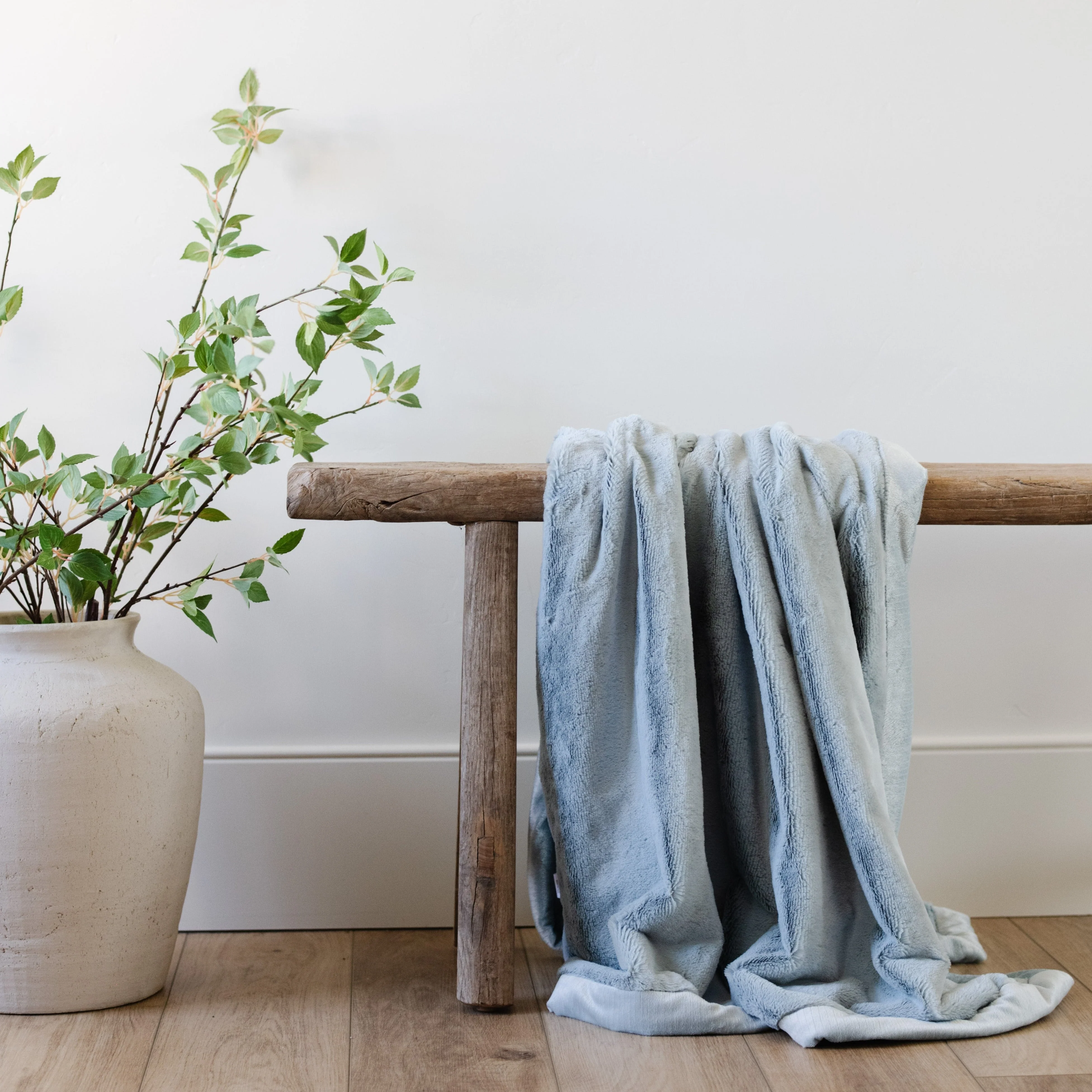 LUSH MINI BLANKETS - Image 85