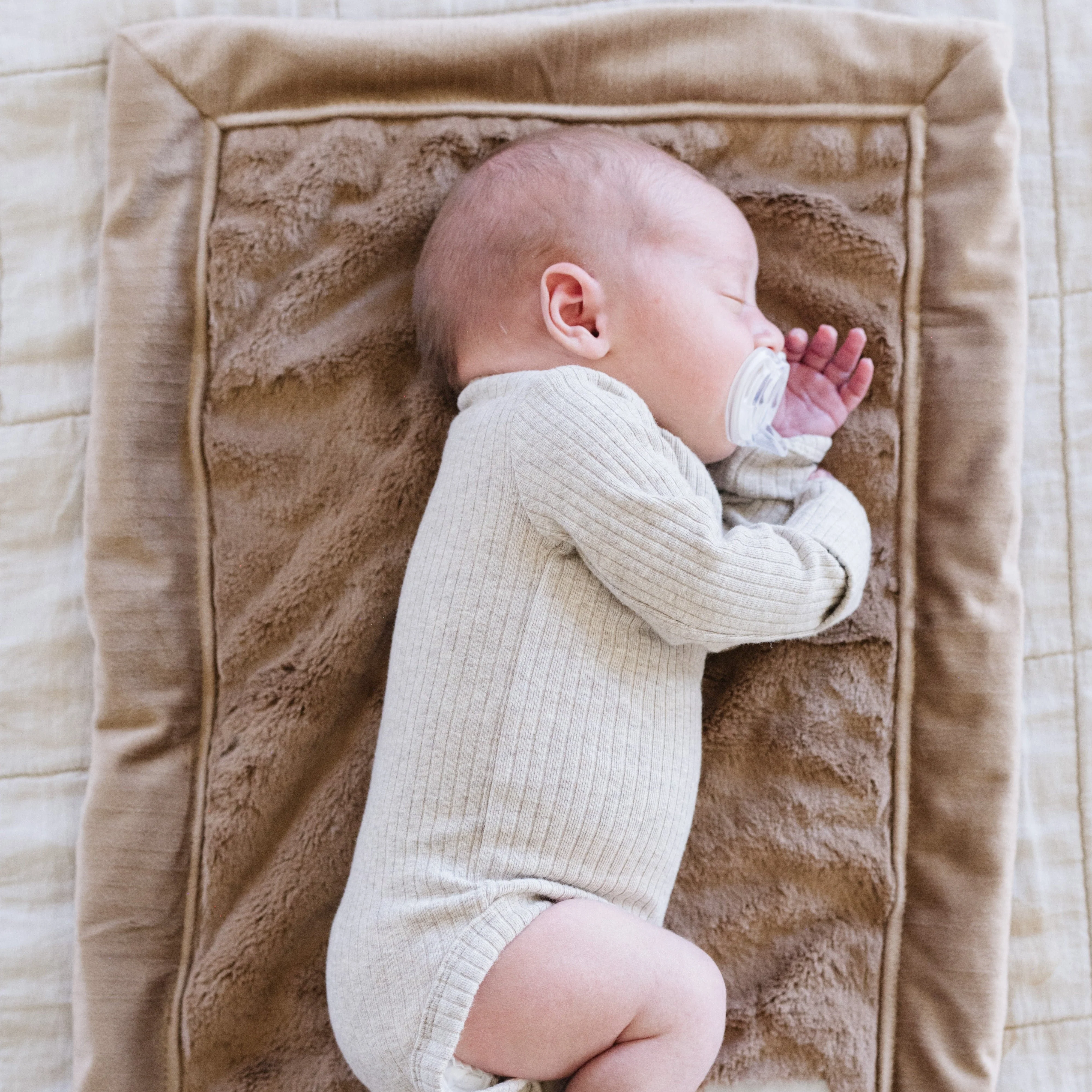 LUSH MINI BLANKETS - Image 86