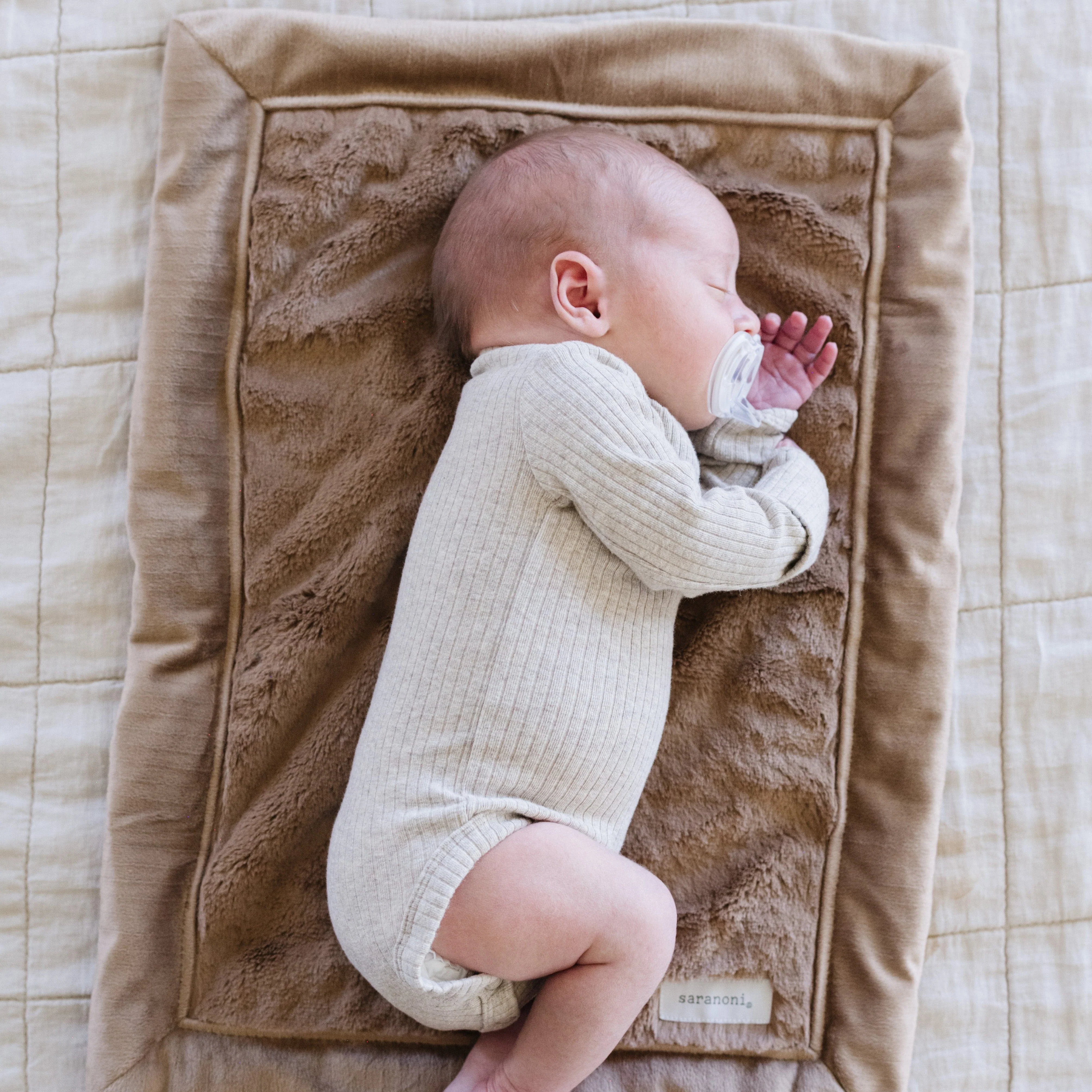 LUSH MINI BLANKETS - Image 87